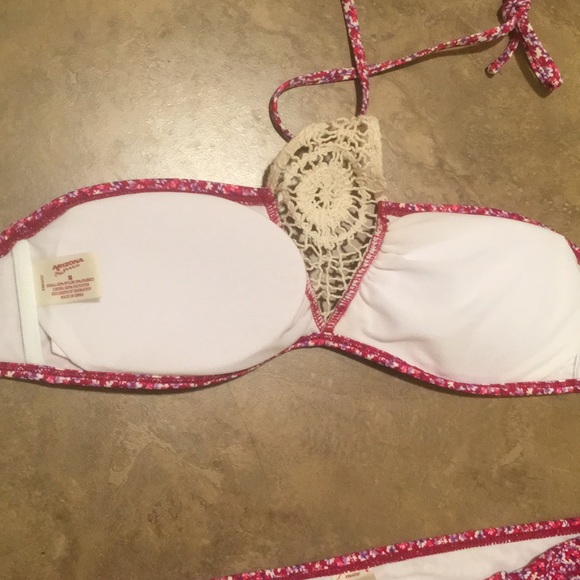 Arizona Jean Co. Size Medium Swimsuit - Picture 5 of 7